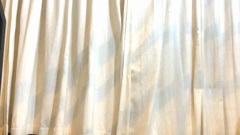 aesthethis online show from December 4, 4:36 pm