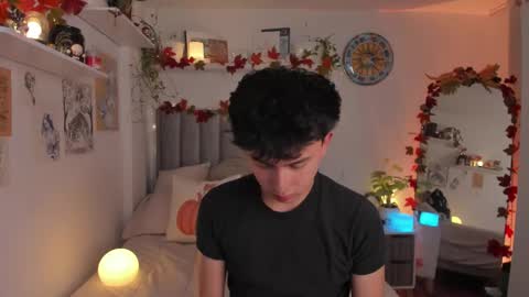 Snapshot of aidan_hale chatting on October 13, 12:49 am A H online show from October 13, 12:49 am