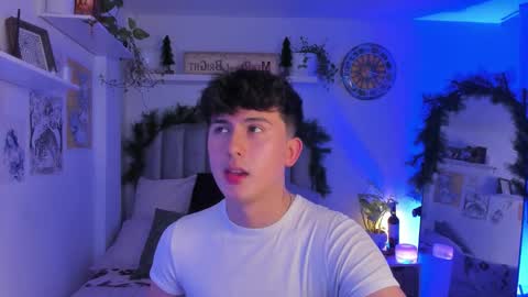 A H  online show from December 20, 1:35 am