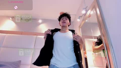 aiden_carter_ online show from October 22, 10:02 pm