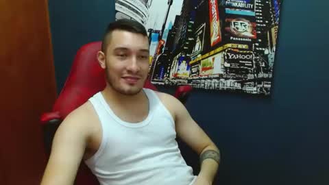 Snapshot of airon_blade chatting on December 26, 10:31 pm A I R O N online show from December 26, 10:31 pm