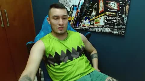 Snapshot of airon_blade chatting on January 29, 11:56 pm A I R O N online show from January 29, 11:56 pm