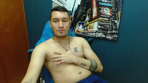 Snapshot of airon_blade chatting on January 23, 1:19 am A I R O N online show from January 23, 1:19 am