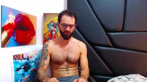 akiles online show from February 13, 2:07 am