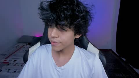 alan18n online show from December 2, 6:11 pm