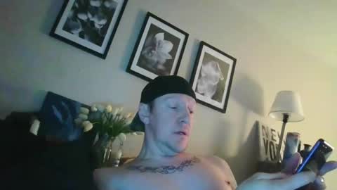 alanjonjunior85 online show from April 9, 8:48 pm