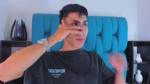 alannaughty_ online show from January 4, 8:27 pm