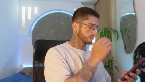 alan online show from March 9, 11:48 am