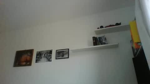 albertodivenire online show from February 1, 3:28 pm