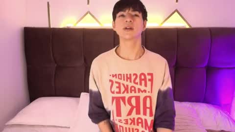 ale_aurarashi online show from April 10, 11:50 am