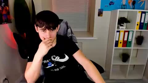 Alejandro online show from November 13, 11:15 am