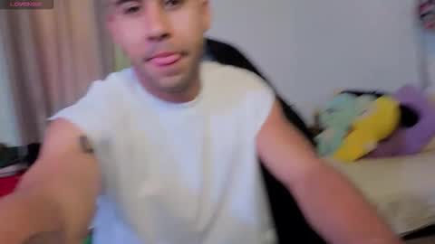 Snapshot of alejandrojf_00 chatting on October 19, 3:48 pm Daiki jack online show from October 19, 3:48 pm