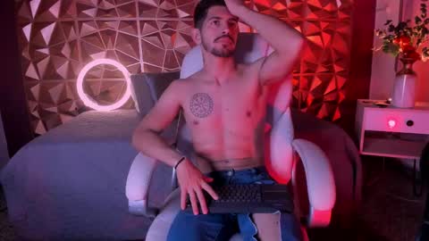 Alejo  online show from March 12, 6:51 am