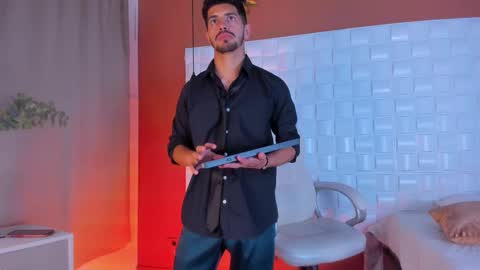 Alejo  online show from March 8, 8:57 pm