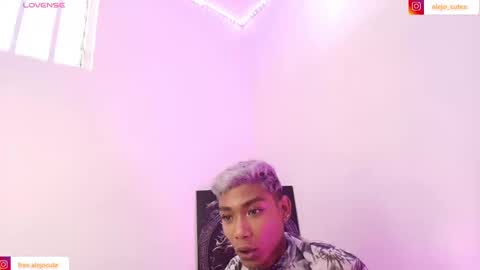 alejo_cute online show from January 8, 9:01 pm