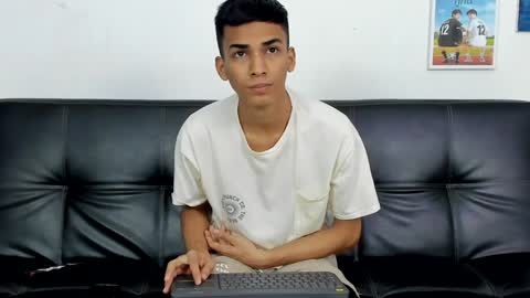 alejo peverell online show from January 9, 9:05 pm