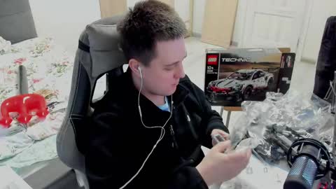 aleksandrsmile online show from February 2, 8:35 am