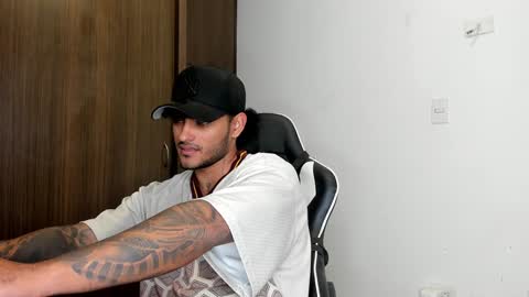 Alessandro Vanni online show from January 20, 1:28 am