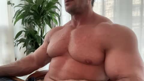 Alessandrobuilder online show from March 6, 3:31 pm