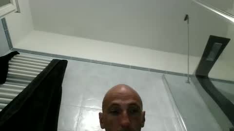 alex120475 online show from April 5, 9:00 pm