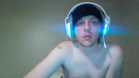 Snapshot of alex69tt chatting on February 14, 9:34 am jointlover online show from February 14, 9:34 am