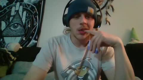 Snapshot of alex69tt chatting on December 12, 2:11 pm jointlover online show from December 12, 2:11 pm