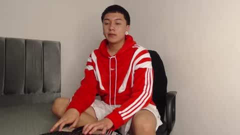 Snapshot of alex__lover chatting on December 28, 1:50 am Owen online show from December 28, 1:50 am