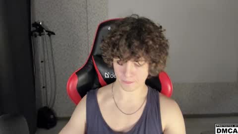 Snapshot of alex_mactavish chatting on September 17, 9:38 pm Alexander online show from September 17, 9:38 pm