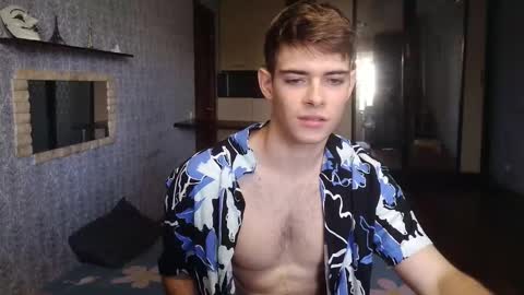 Snapshot of alex_man_01 chatting on September 22, 6:24 am Alex online show from September 22, 6:24 am