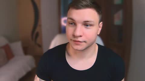 Snapshot of alex_milson chatting on February 23, 2:14 am alex_milson online show from February 23, 2:14 am