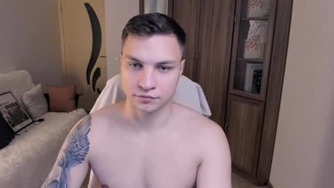 Snapshot of alex_milson chatting on September 15, 6:42 pm alex_milson online show from September 15, 6:42 pm