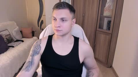 Snapshot of alex_milson chatting on September 16, 6:53 pm alex_milson online show from September 16, 6:53 pm