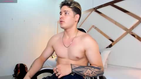 Alex  online show from February 19, 7:54 pm