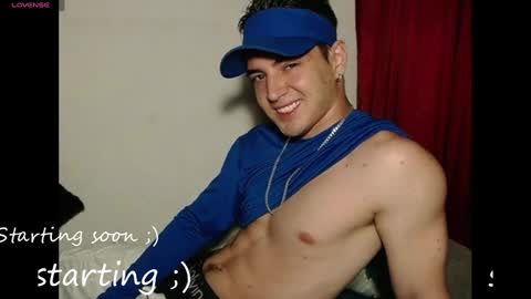 Snapshot of alex_smith0 chatting on December 3, 11:46 pm     online show from December 3, 11:46 pm