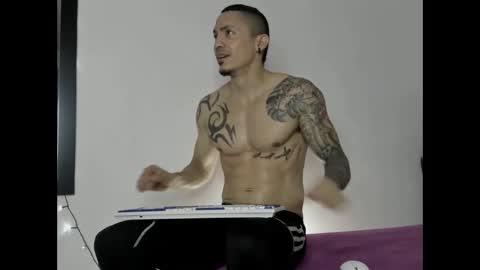 alex_sthorm online show from December 20, 11:43 am