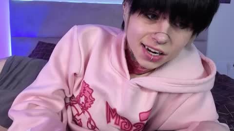 Alex Valley online show from April 8, 11:13 pm