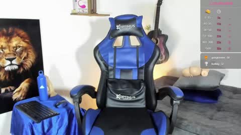 Alex Woll online show from February 22, 7:23 am