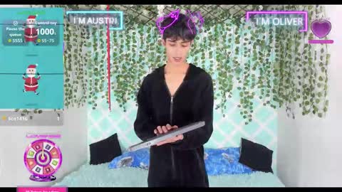 chicos hot online show from November 24, 8:10 pm