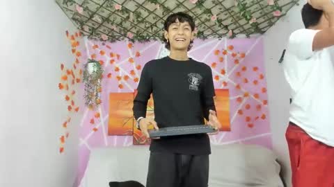 chicos hot online show from February 25, 1:20 am