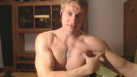 Snapshot of alexandrmarvel chatting on January 10, 4:41 pm SportStranger online show from January 10, 4:41 pm