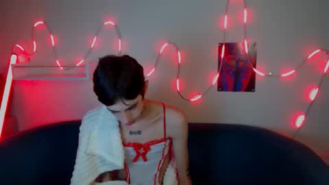 alexnaughty14 online show from September 28, 9:40 am