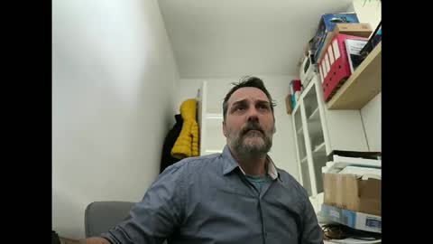 allenvic online show from February 25, 10:16 am