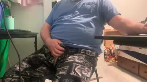 Allergictolove online show from November 21, 3:11 pm