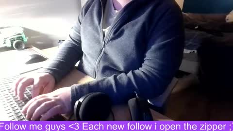 allowis2 online show from December 17, 9:21 pm