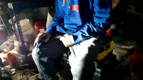 allwolf0323 online show from December 22, 7:49 am