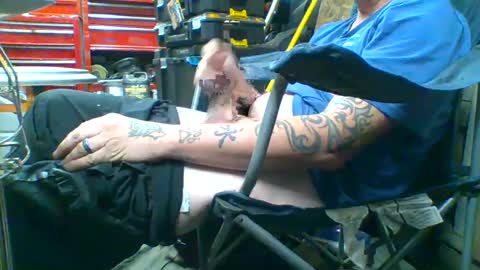 allwolf0323 online show from October 5, 9:13 am