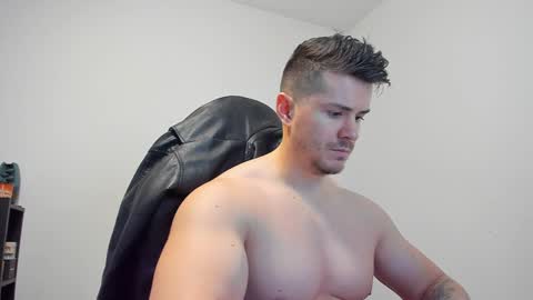 Snapshot of alphagodleatherking92 chatting on December 24, 7:49 am LeatherMaster online show from December 24, 7:49 am