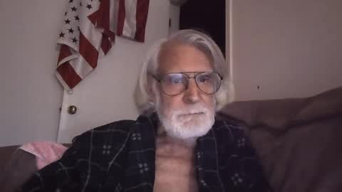 AlphaUniform online show from April 19, 8:44 pm