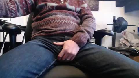 alwaysupforit12 online show from December 18, 10:44 am