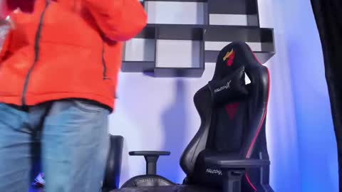 Amir online show from March 3, 1:15 pm